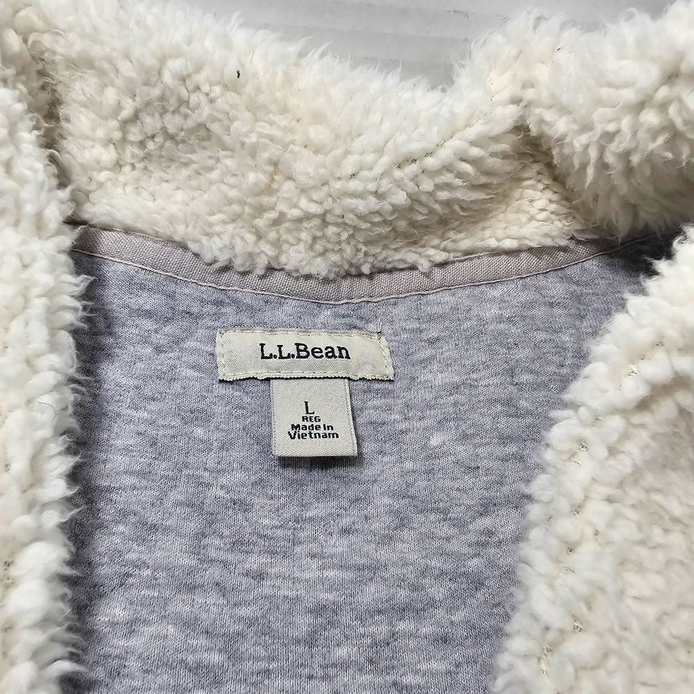 L.L. Bean Cream Sherpa Jacket - Picture 2 of 10